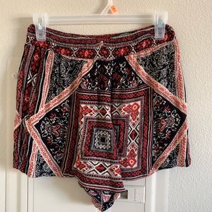 High rise flowy shorts